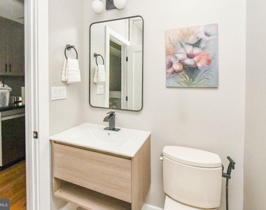 1703 West Virginia Avenue Ne - Photo Thumbnail 27