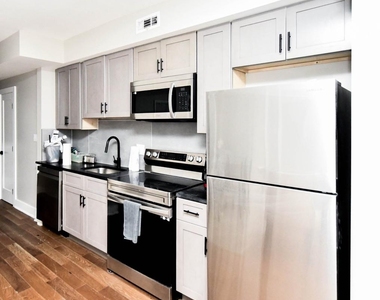 1703 West Virginia Avenue Ne - Photo Thumbnail 18