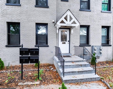 1703 West Virginia Avenue Ne - Photo Thumbnail 2