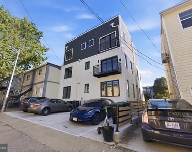 1140 Oates Street Ne - Photo Thumbnail 6