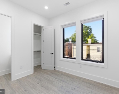 1140 Oates Street Ne - Photo Thumbnail 23
