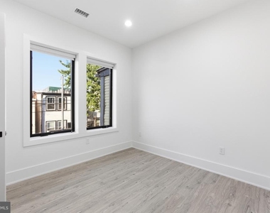 1140 Oates Street Ne - Photo Thumbnail 22
