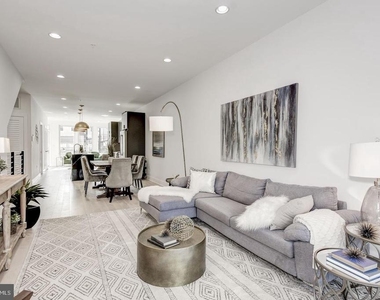 3571 10th Street Nw - Photo Thumbnail 4