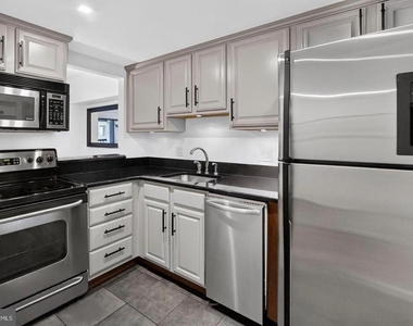 2311 M Street Nw - Photo Thumbnail 7