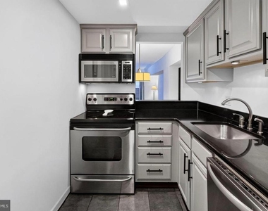 2311 M Street Nw - Photo Thumbnail 6