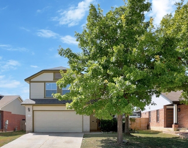 1017 Coronation Way - Photo Thumbnail 1