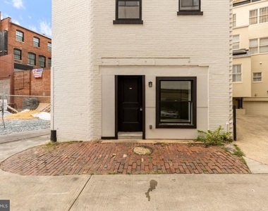 1709 21st Street Nw - Photo Thumbnail 2