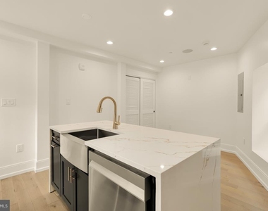 1709 21st Street Nw - Photo Thumbnail 4