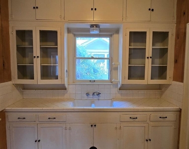 3102 Wheeler St - Photo Thumbnail 1