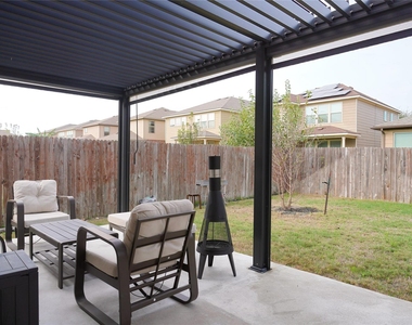 16104 Travesia Way - Photo Thumbnail 14