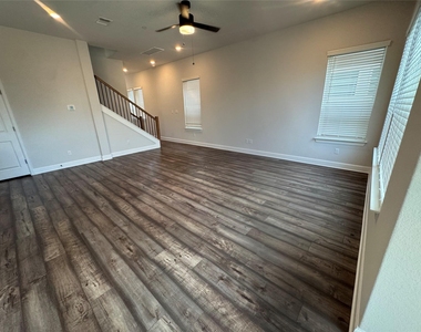 3000 Chisholm Trail Rd - Photo Thumbnail 4