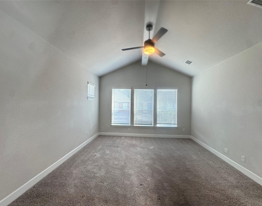3000 Chisholm Trail Rd - Photo Thumbnail 13