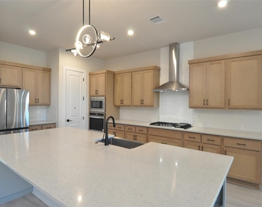 628 Altea Dr - Photo Thumbnail 6