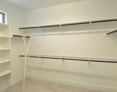 628 Altea Dr - Photo Thumbnail 24