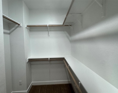 3000 Chisholm Trail Rd - Photo Thumbnail 13