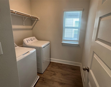 3000 Chisholm Trail Rd - Photo Thumbnail 14
