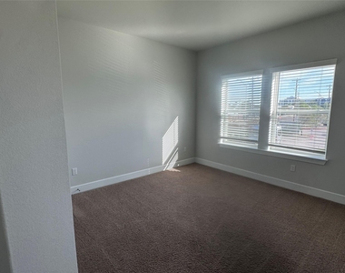 3000 Chisholm Trail Rd - Photo Thumbnail 17