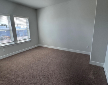 3000 Chisholm Trail Rd - Photo Thumbnail 15