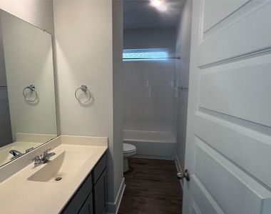 3000 Chisholm Trail Rd - Photo Thumbnail 18