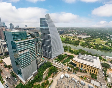 301 West Ave - Photo Thumbnail 18