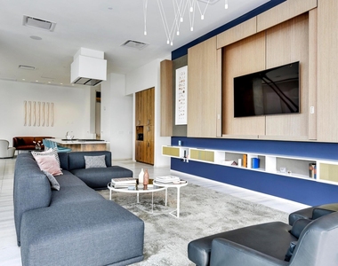 301 West Ave - Photo Thumbnail 28
