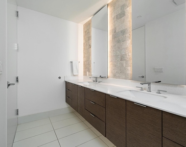 301 West Ave - Photo Thumbnail 13