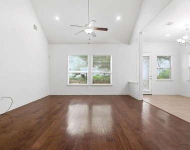 15004 Iveans Way - Photo Thumbnail 8