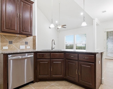 15004 Iveans Way - Photo Thumbnail 14