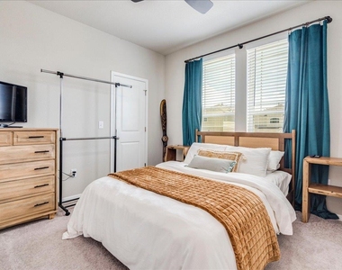 11100 El Capitan Dr - Photo Thumbnail 21