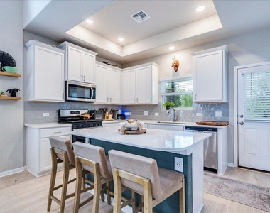 11100 El Capitan Dr - Photo Thumbnail 16