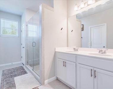 11100 El Capitan Dr - Photo Thumbnail 5