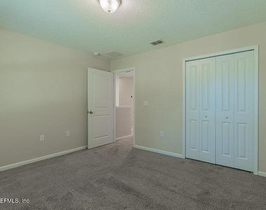 3931 Hammock Bluff Circle - Photo Thumbnail 31