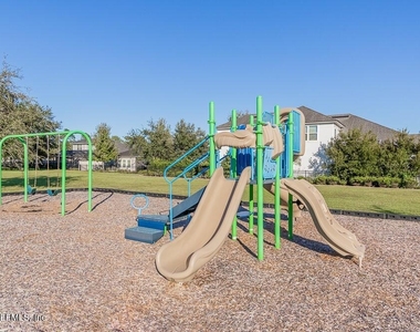 3931 Hammock Bluff Circle - Photo Thumbnail 54
