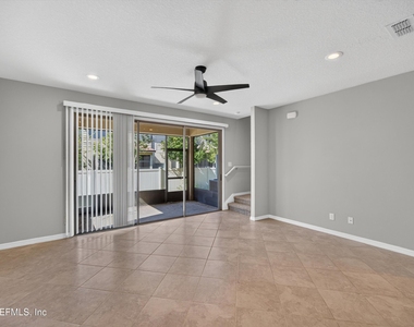 7019 Butterfly Court - Photo Thumbnail 11