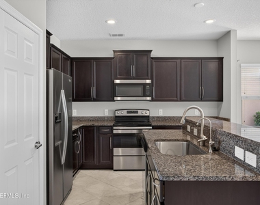 7019 Butterfly Court - Photo Thumbnail 6