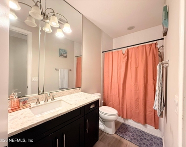 7045 Rosabella Circle - Photo Thumbnail 13