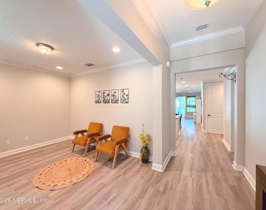7045 Rosabella Circle - Photo Thumbnail 2