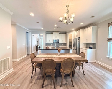 7045 Rosabella Circle - Photo Thumbnail 10
