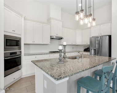 162 Pienza Avenue - Photo Thumbnail 6