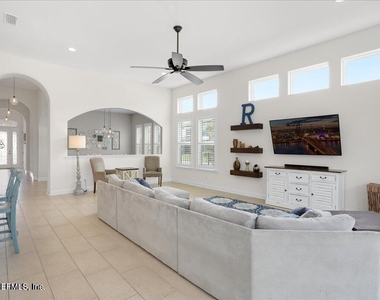 162 Pienza Avenue - Photo Thumbnail 4