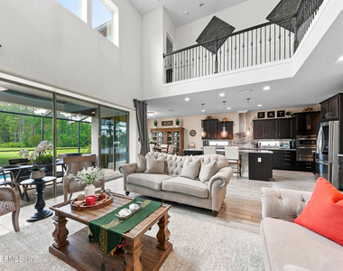 508 Los Alamos Street - Photo Thumbnail 8
