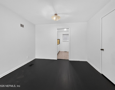 1806 Van Wert Avenue - Photo Thumbnail 10
