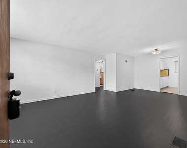 1806 Van Wert Avenue - Photo Thumbnail 7