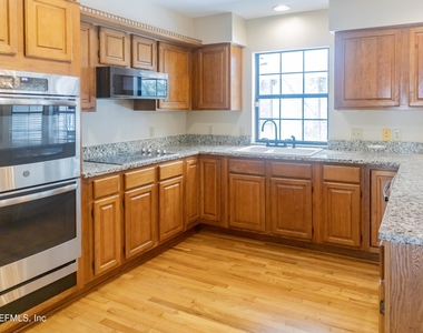 2050 Grove Bluff Road - Photo Thumbnail 2