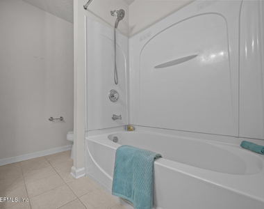 8077 Summerside Circle - Photo Thumbnail 15