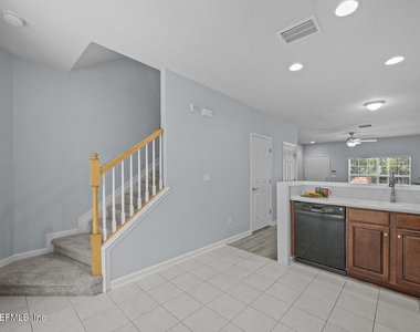 8077 Summerside Circle - Photo Thumbnail 9