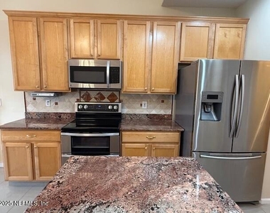 2518 Willow Creek Drive - Photo Thumbnail 12
