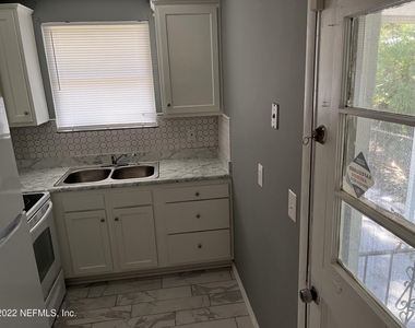 1616 E 26th Street - Photo Thumbnail 11