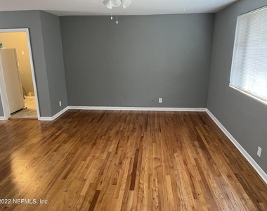 1616 E 26th Street - Photo Thumbnail 4
