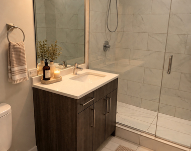 5055 S Dorchester Avenue - Photo Thumbnail 6